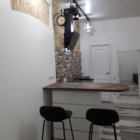 Апартаменти романтическая с камином Львів