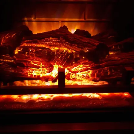 романтическая с камином *