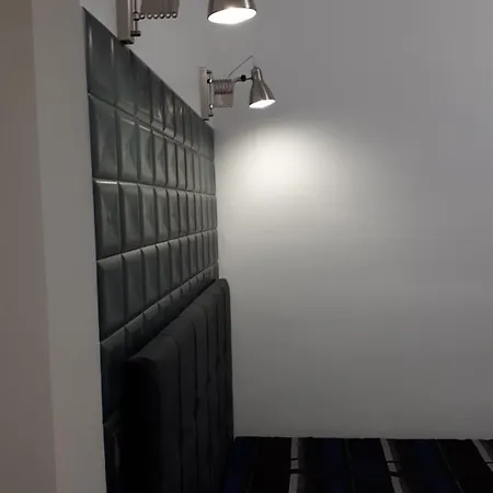 романтическая с камином Apartamento Lviv